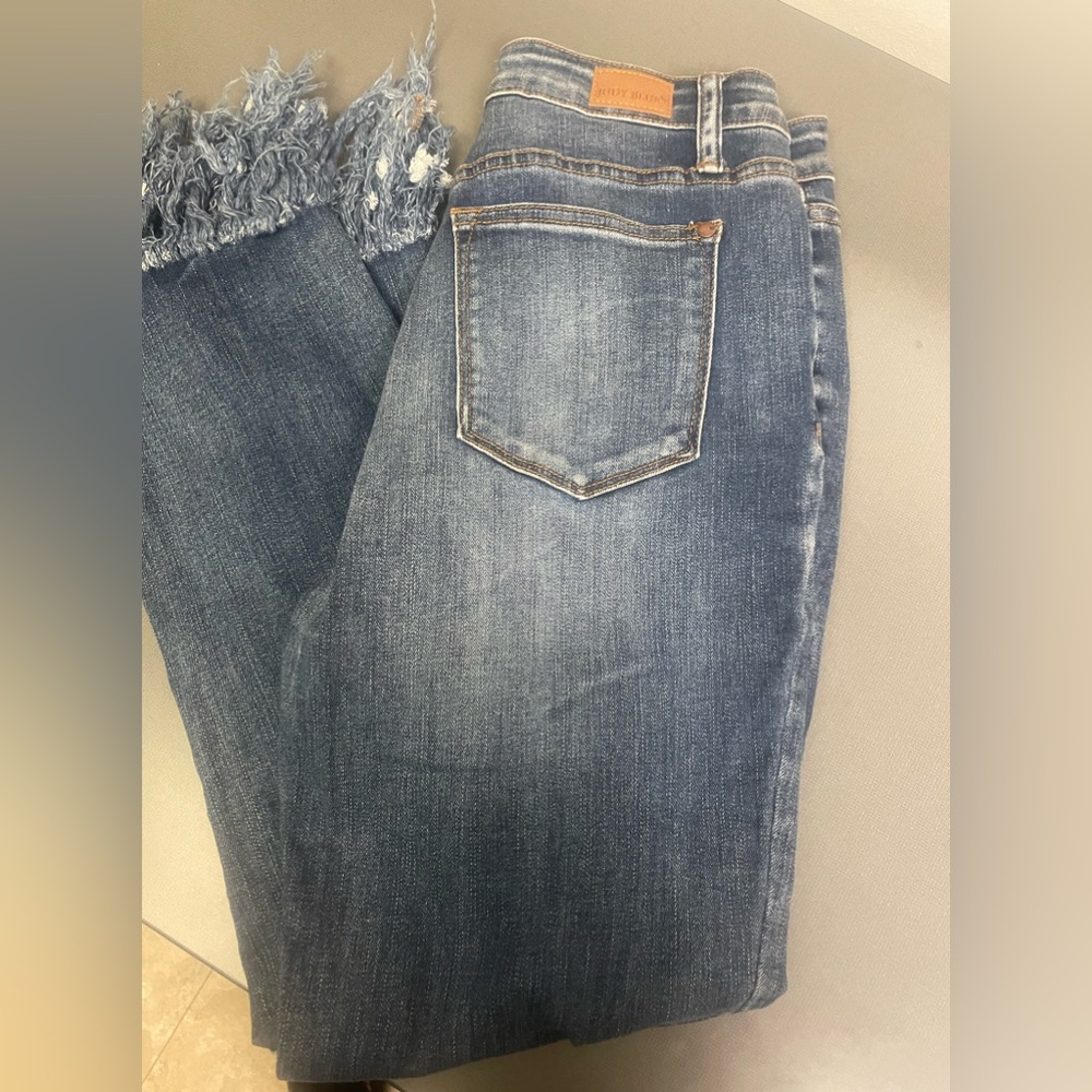 Judy Blue relaxed fit 9/29 boho hippie frayed leg hem JB 88458